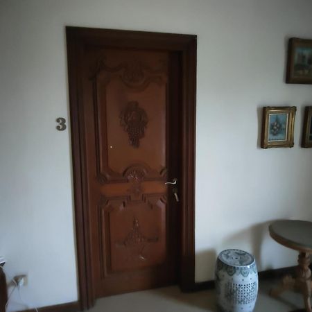 Tirto 27 Homestay ジョグジャカルタ エクステリア 写真