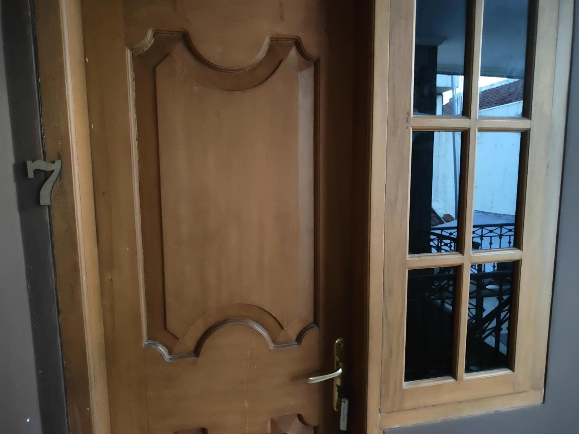 Tirto 27 Homestay ジョグジャカルタ エクステリア 写真